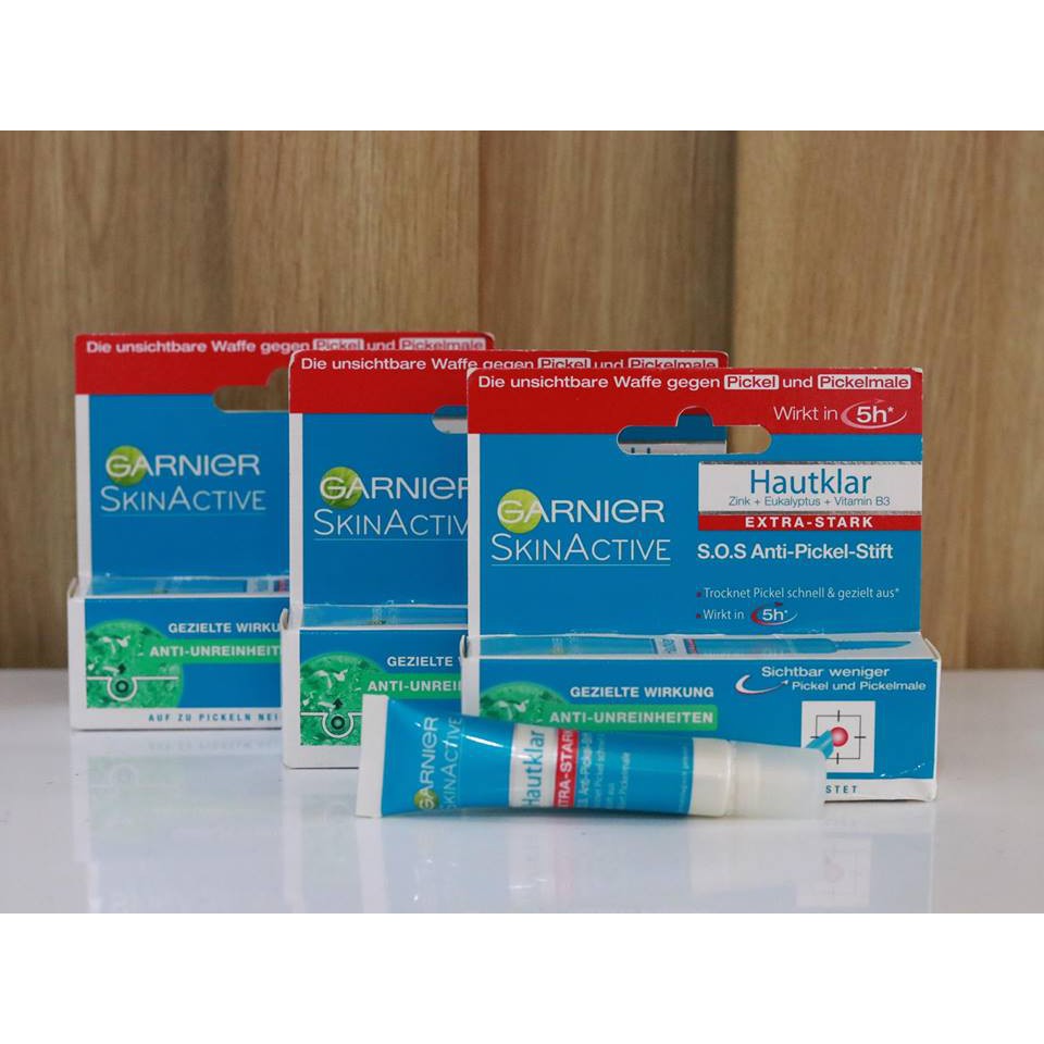 Bút trị mụn cấp tốc Garnier 10ml
