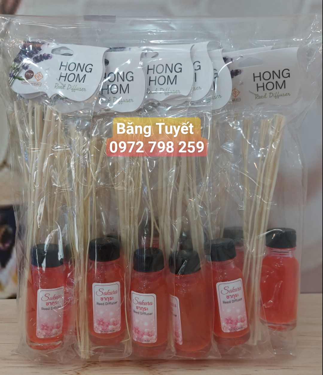 Tinh dầu phát tán thân gỗ Hong Hom