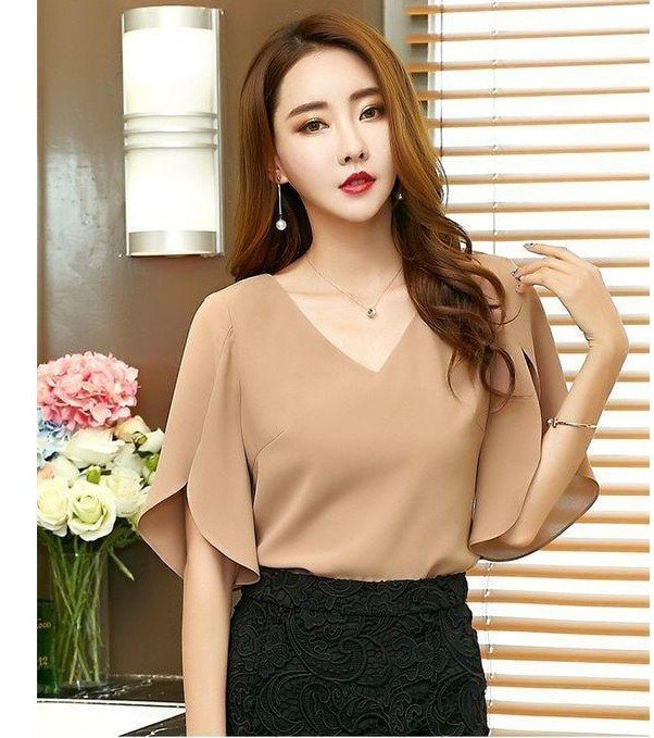 ÁO KIỂU CỔ TIM TAY LOE XẺ CÁCH ĐIỆU