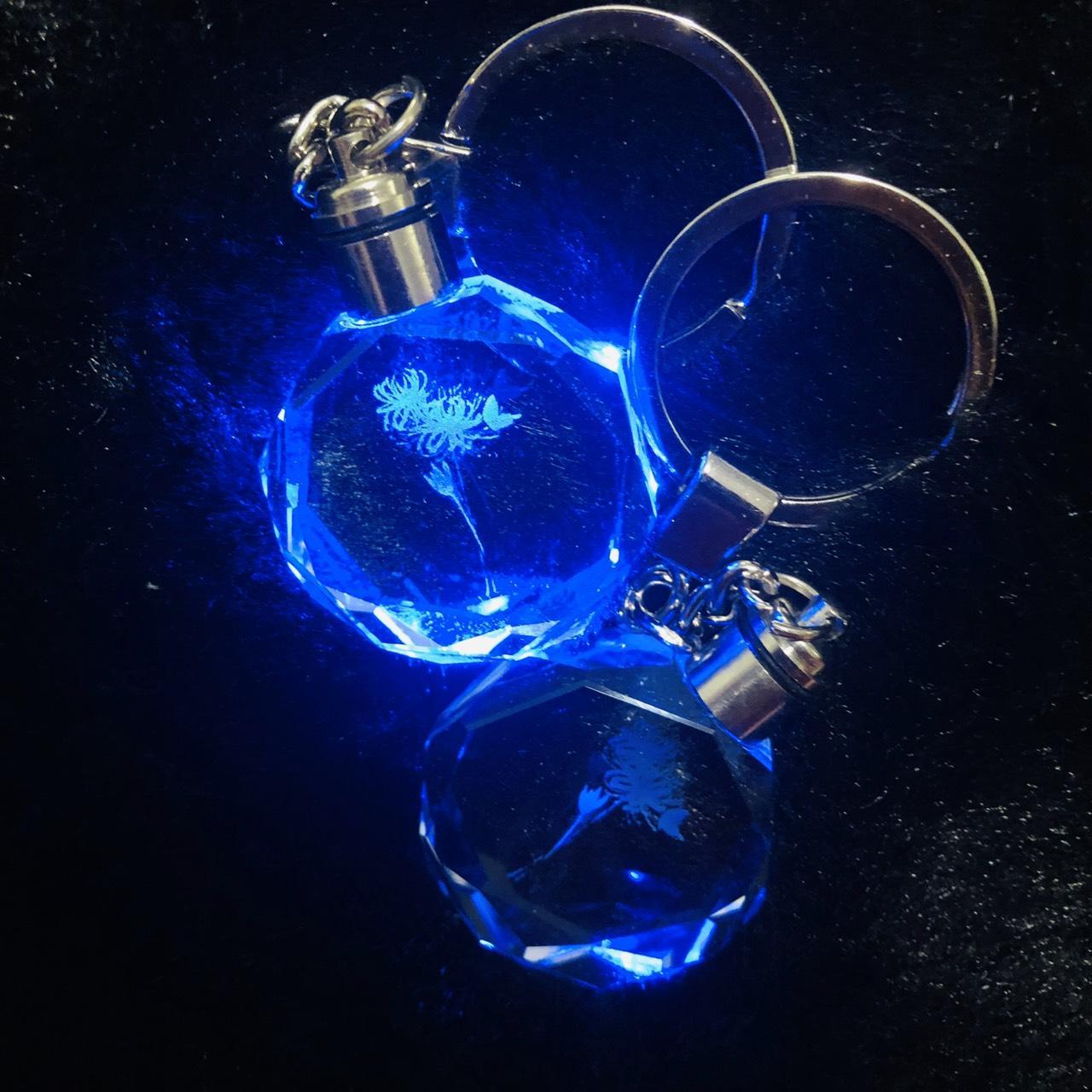 Móc khóa phát sáng Hoa Bỉ Ngạn acrylic keychain mica thủy tinh pha lê quà tặng xinh xắn dễ thương