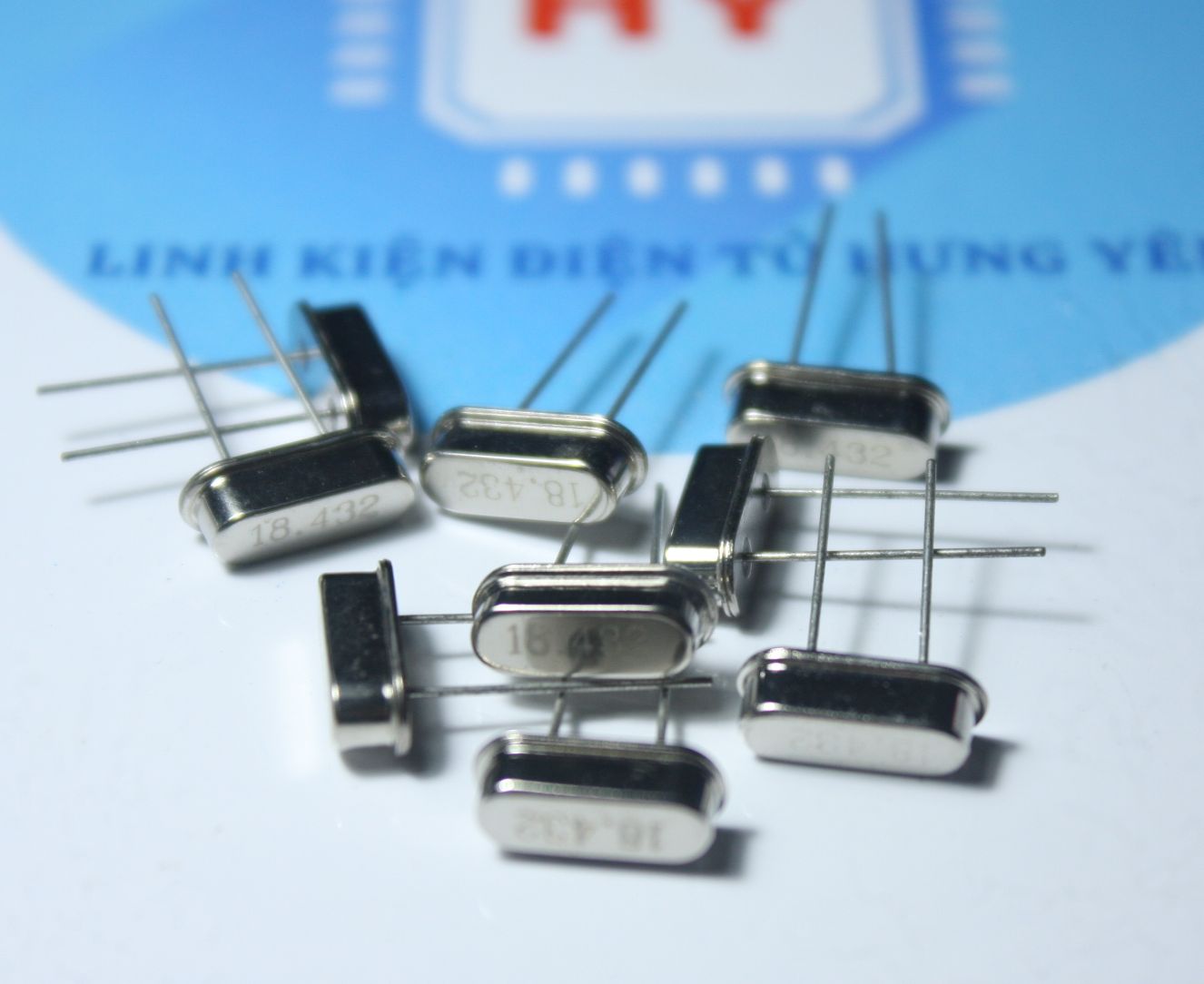 Thạch Anh Dao Động Cắm Các Loại