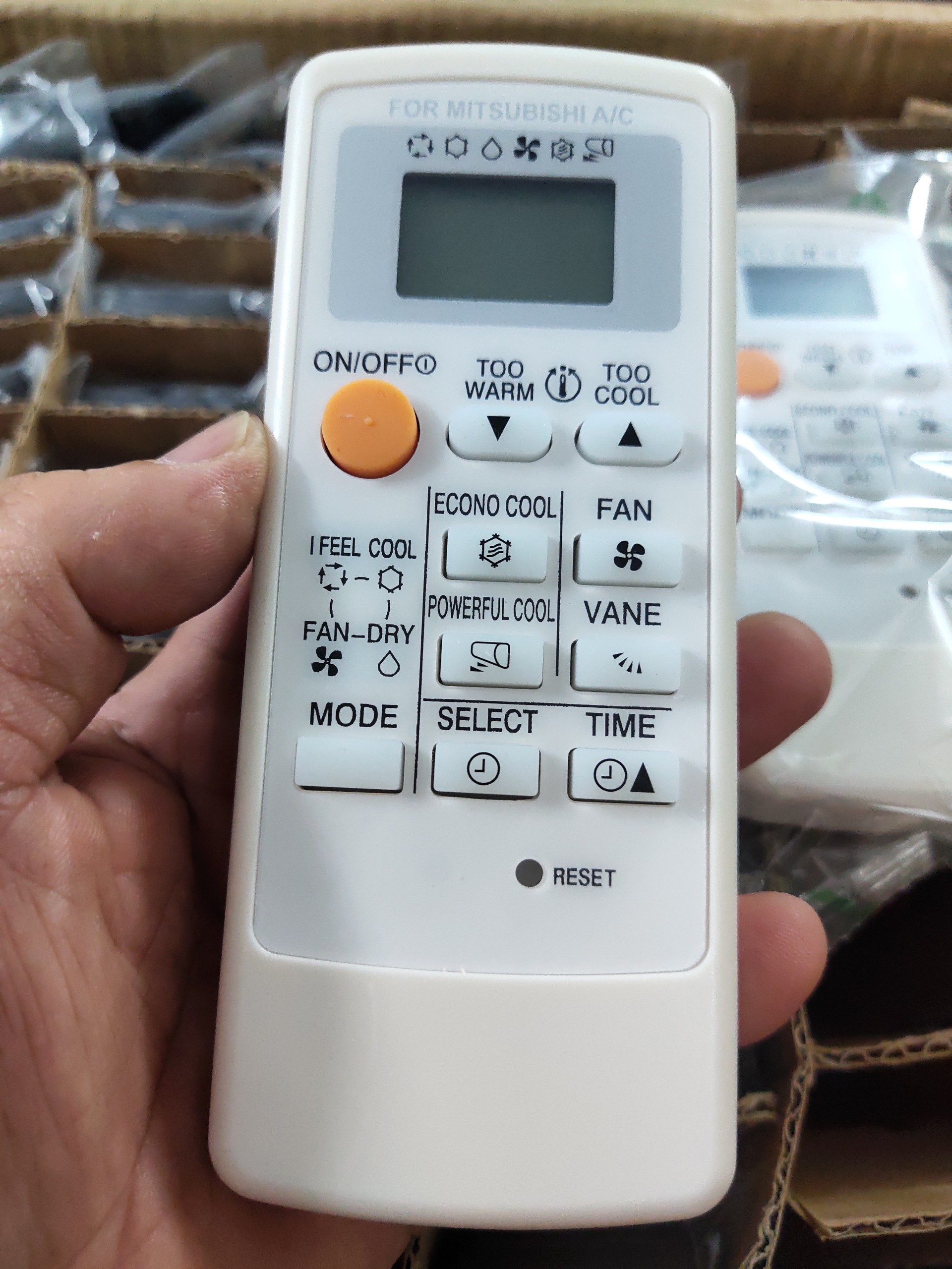 Remote Máy Lạnh Mitsubishi Inverter MP08B ( Mặt Trắng)_Bảo Hành Đổi Mới