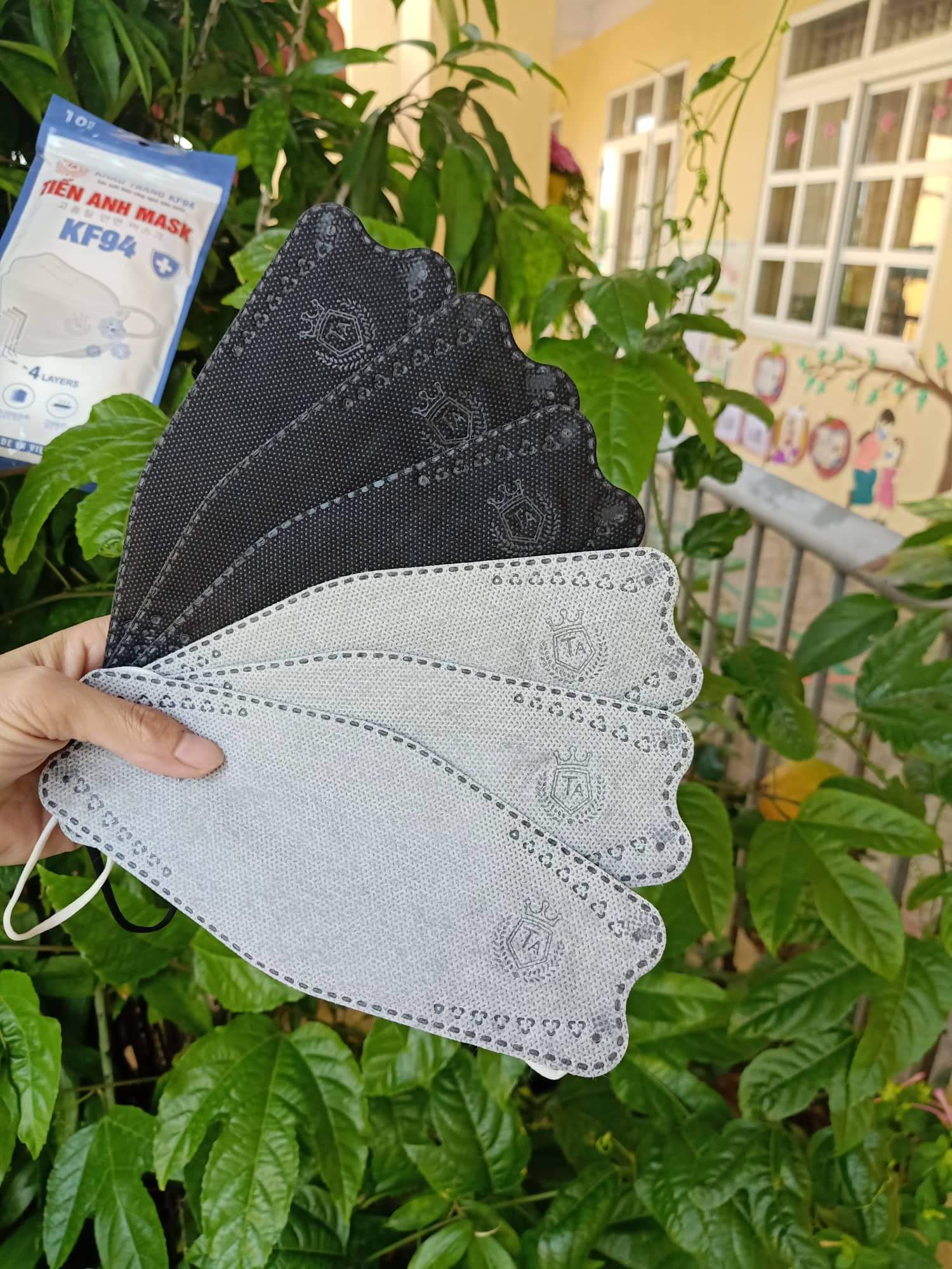 Khẩu trang KF94 100 cái