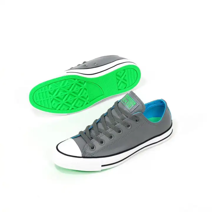 chuck taylor boardies