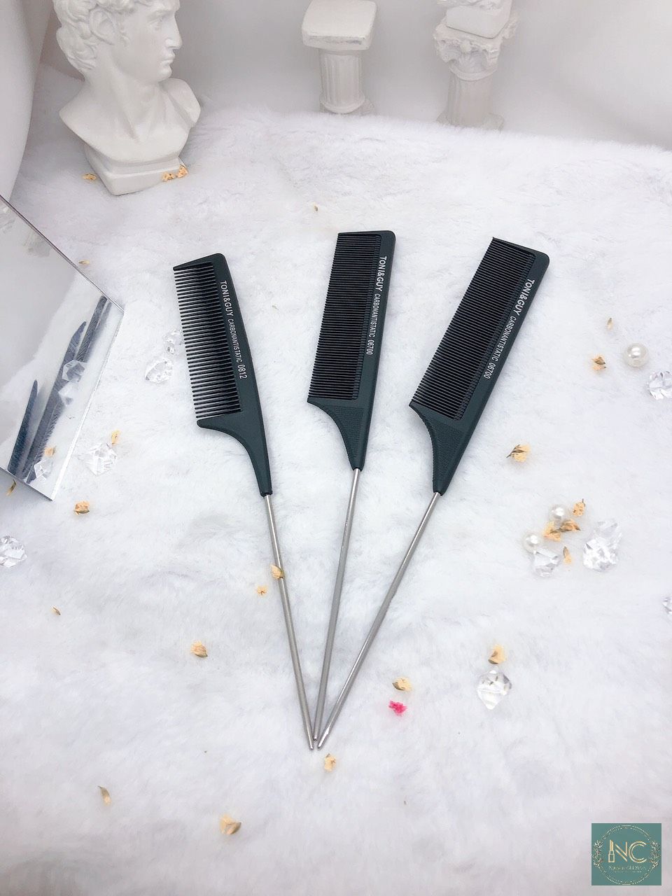 Lược Đánh Rối Đuôi Sắt Toni and Guy