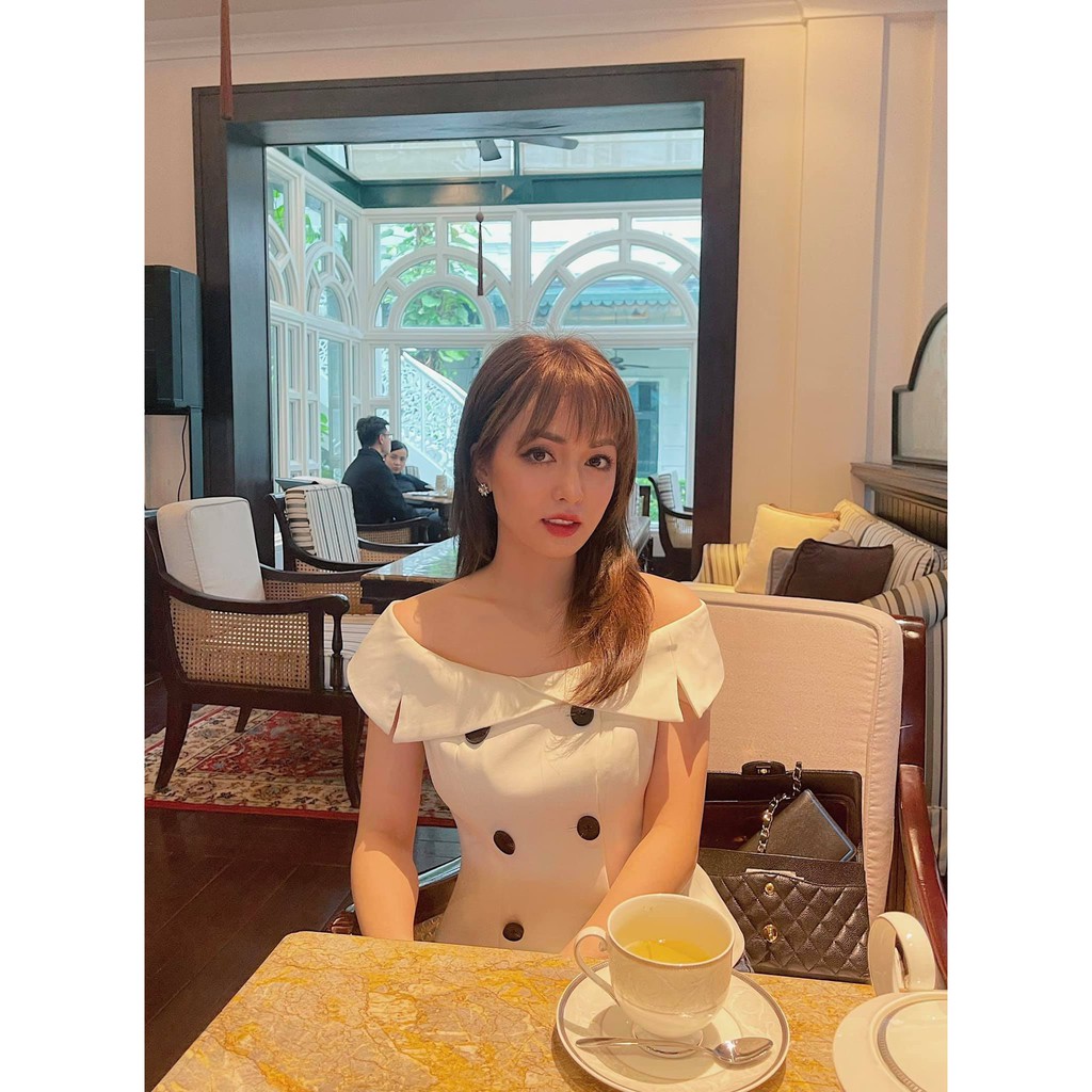 Áo Off Shoulder with Button trễ vai thanh lịch