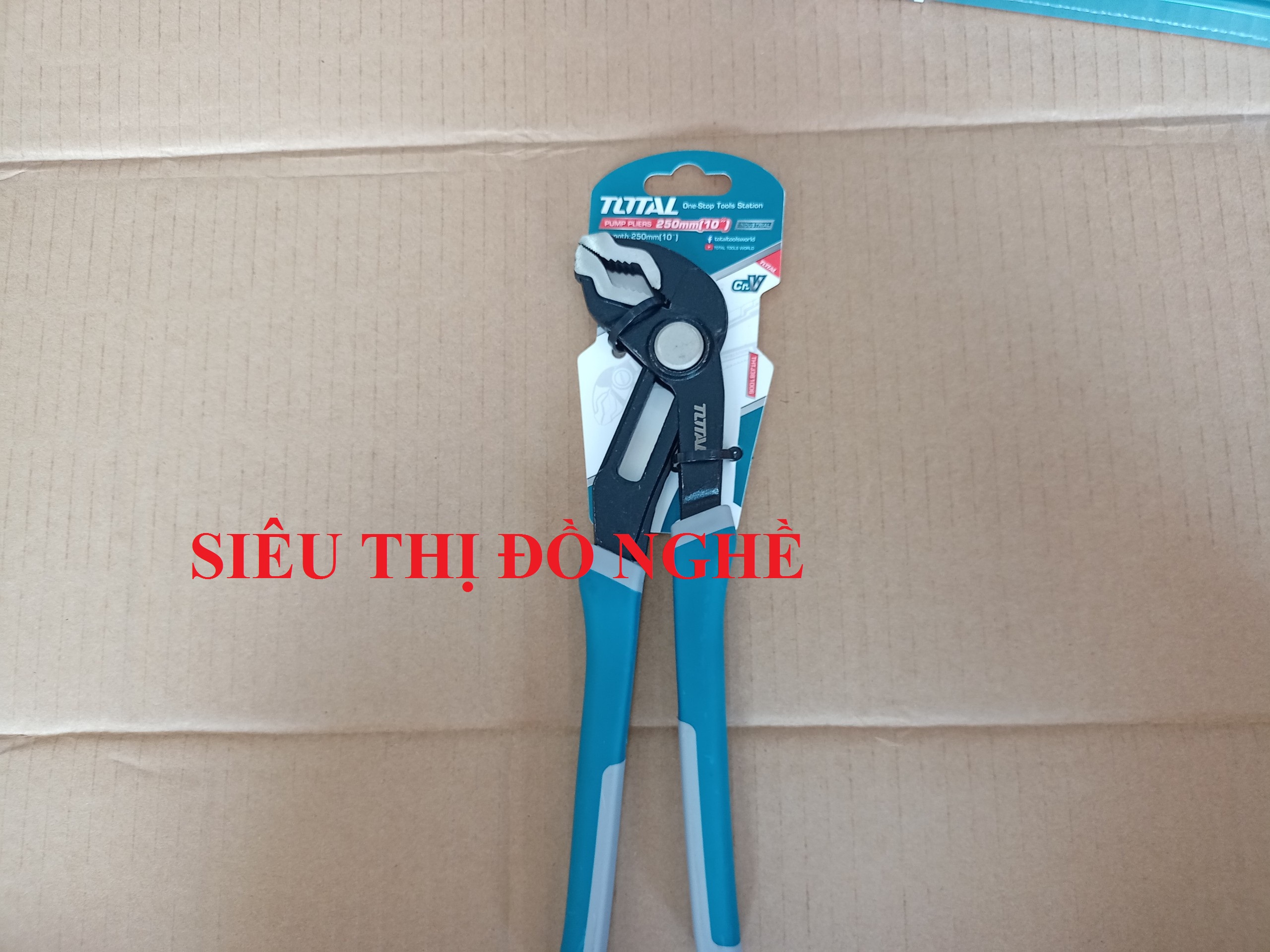 Kềm mỏ quạ 10"/250mm total thtj381006