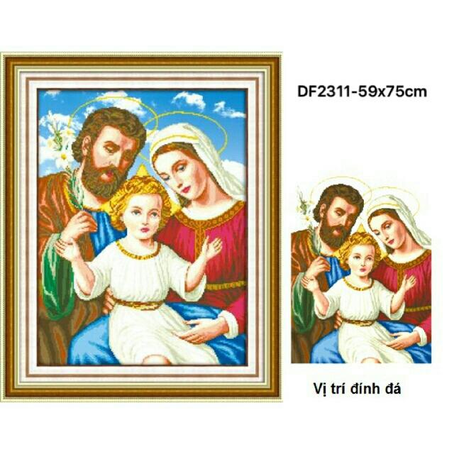 Tranh đính đá gia đình chúa gia