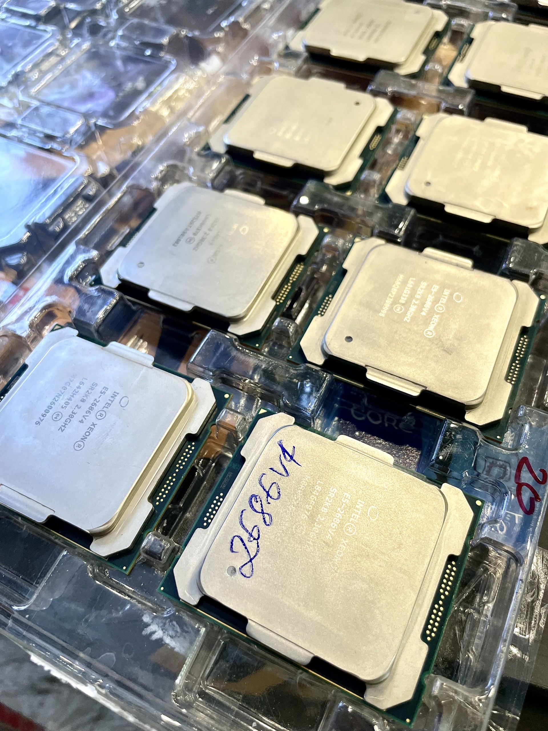 Intel Xeon E5-2686 V4 SR2K8 18-Core 2.3GHz 45MB LGA 2011-3 Processor (Renewed) with 12 months warranties