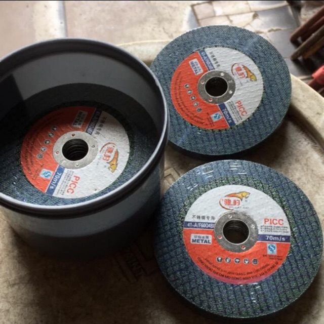 Đá cắt picc phi 100
