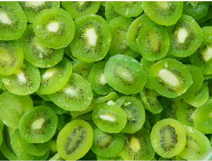 Mứt kiwi thái lát 100g (Mứt kiwi sấy dẻo)