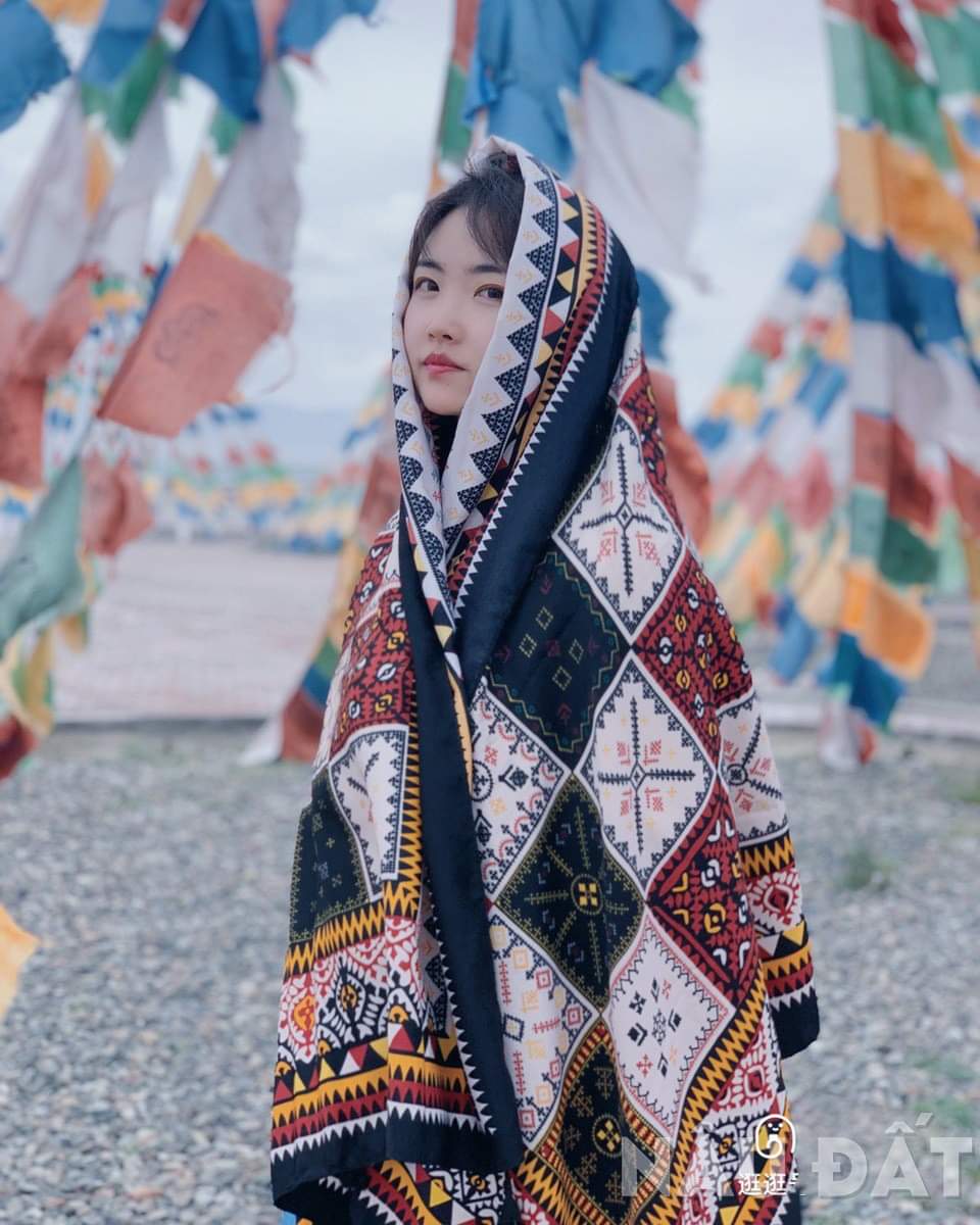 Khăn choàng Boho đi biển