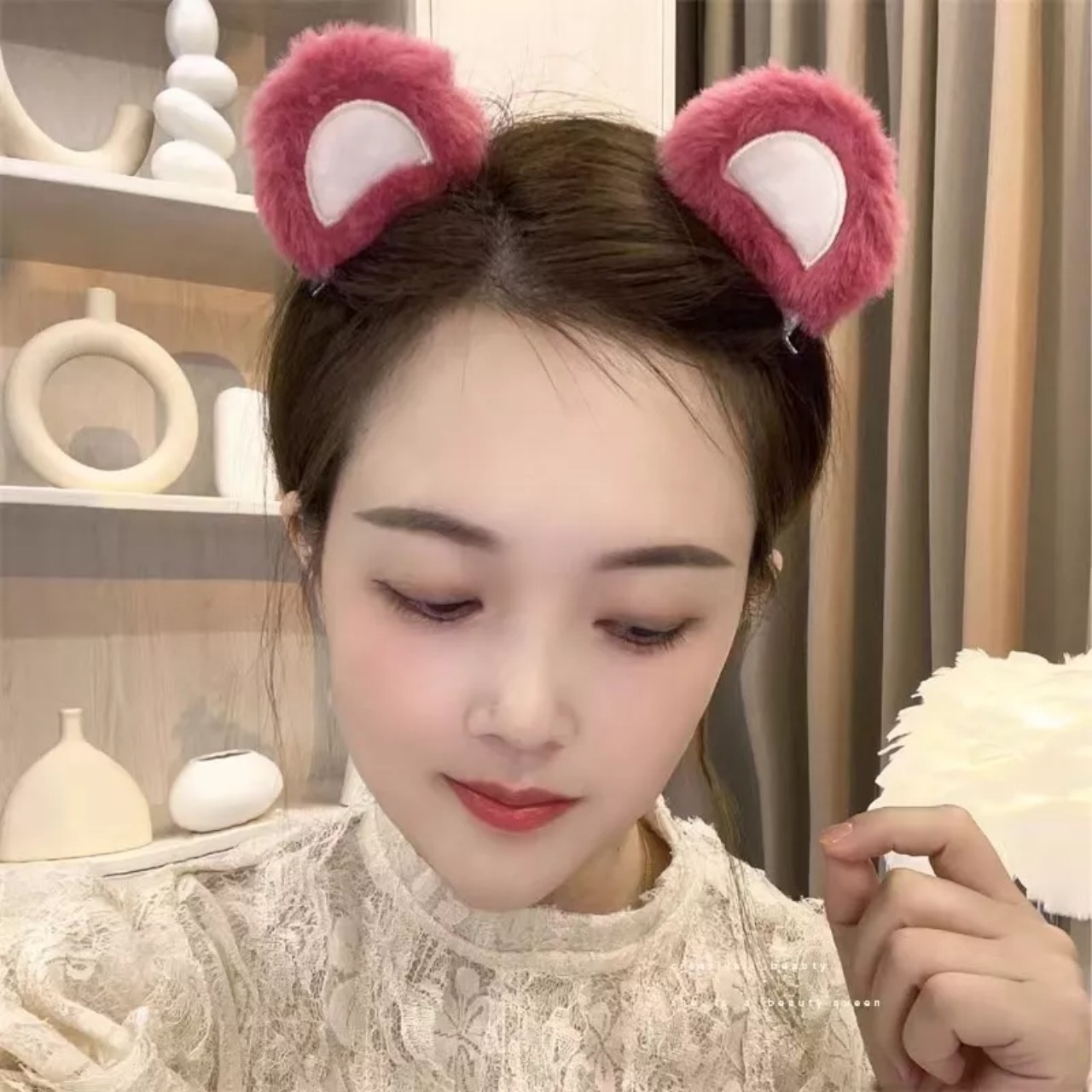 Băng đô cài tóc hình gấu dâu l.otso