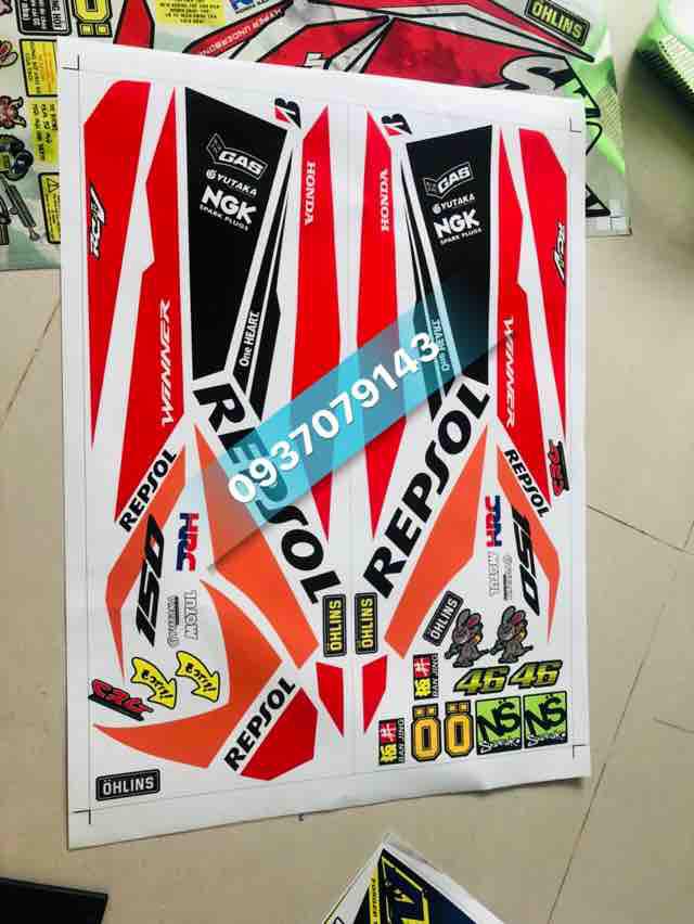 tem rời winner repsol dan xe trắng