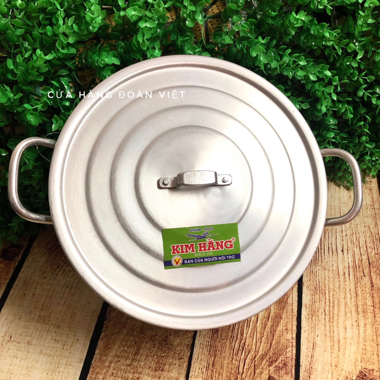 Nồi Nấu Cơm Nhôm Kim Hằng Cao Cấp. Nồi nhôm dày chắc chắn, Nhôm cao cấp sáng bóng. Nhôm KIM HẰNG HÀNG VIỆT NAM CHẤT LƯỢNG CAO