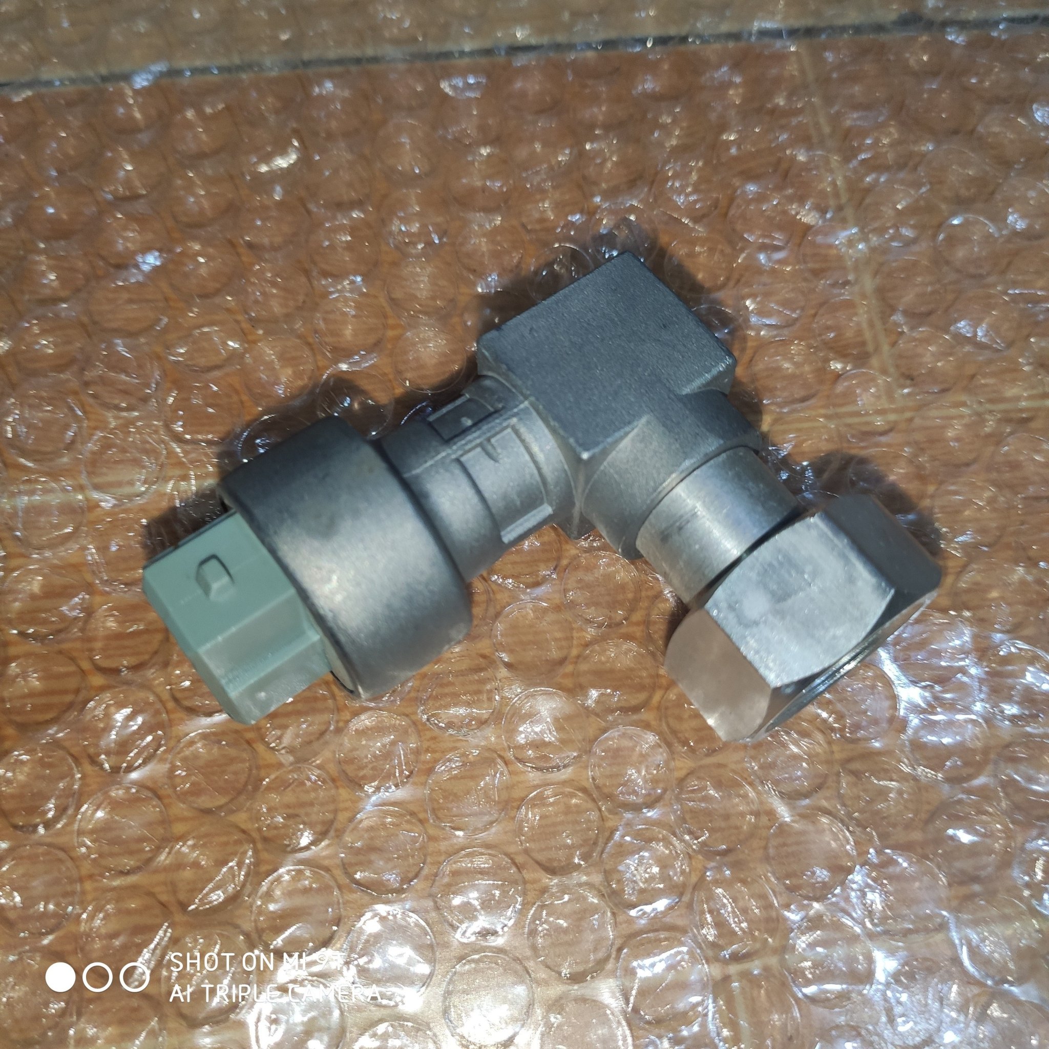 Con sâu công tơ mét xe tải Foton Auman, Cảm biến công tơ mét Auman , cảm biến tốc độ xe trường hải Auman, sâu công tơ Foton / THACO kiểu vuông góc...VIEPARTS