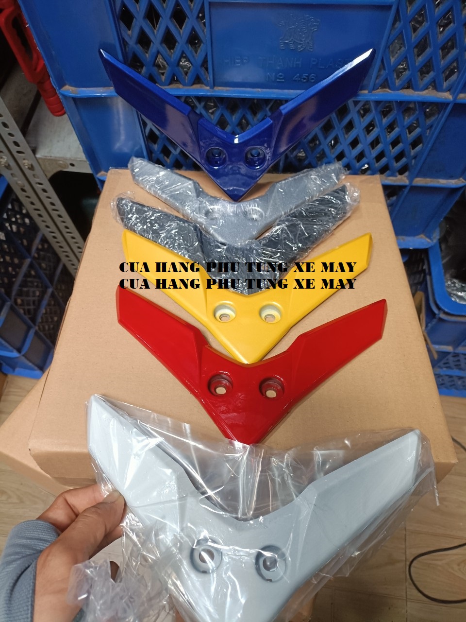Ốp chữ V mặt nạ Exciter 2006 - 2010