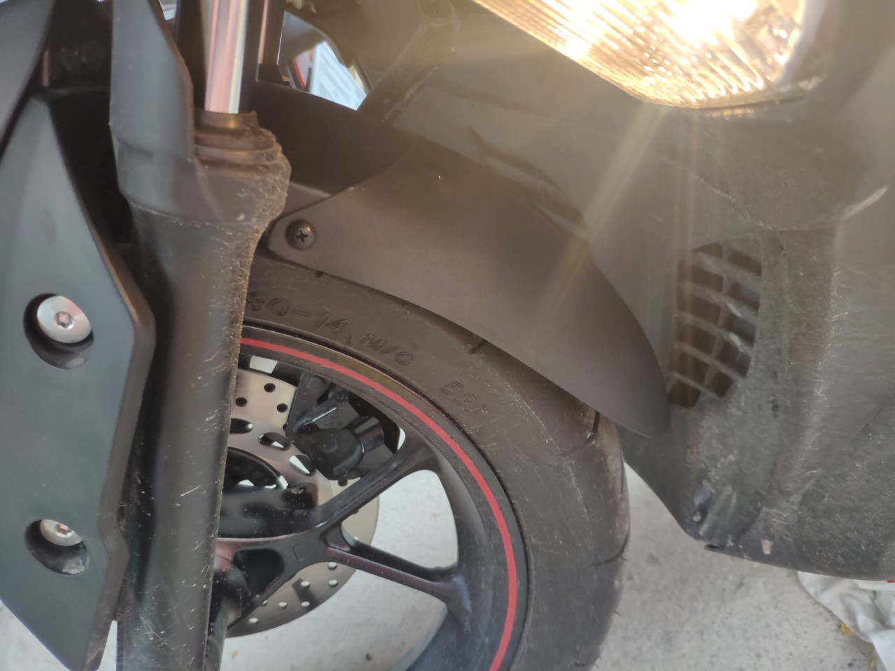 [HCM]Dè nối trước cho xe Yamaha NVX ( chỉ gồm miếng nối)