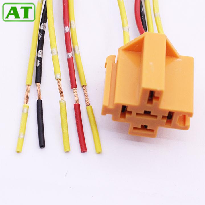 Giắc cắm rơ le 4 - 5 chân
