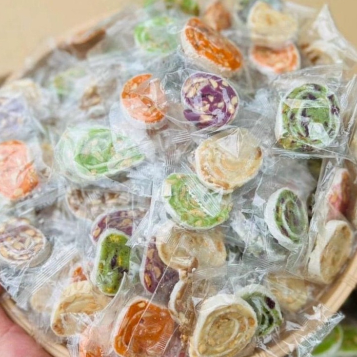 Kẹo dừa nướng mix 7 vị (Kẹo dừa non cuộn mix 7 vị) {Khối lượng tịnh, không tính bao bì}
