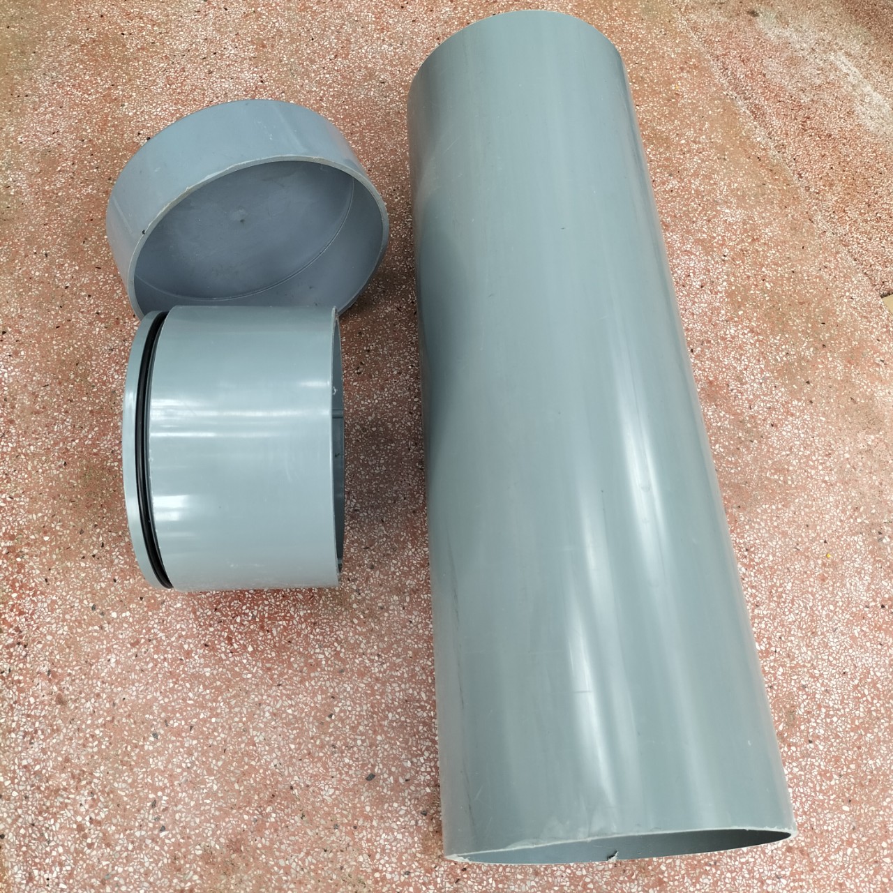 Com bo 1 bịt xả ,1 bịt trơn và 50 cm ống phi 160