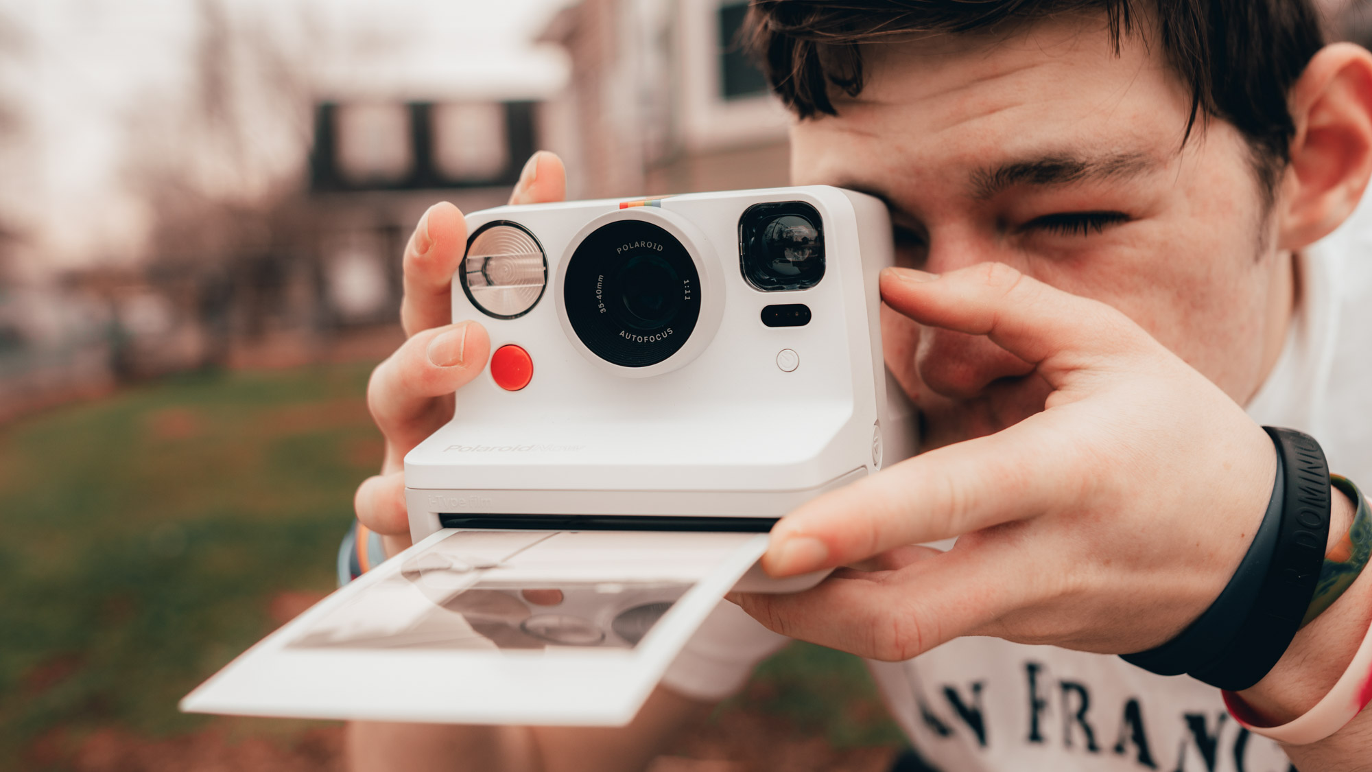 Polaroid Now Camera - Máy chụp ảnh lấy ngay Polaroid Now