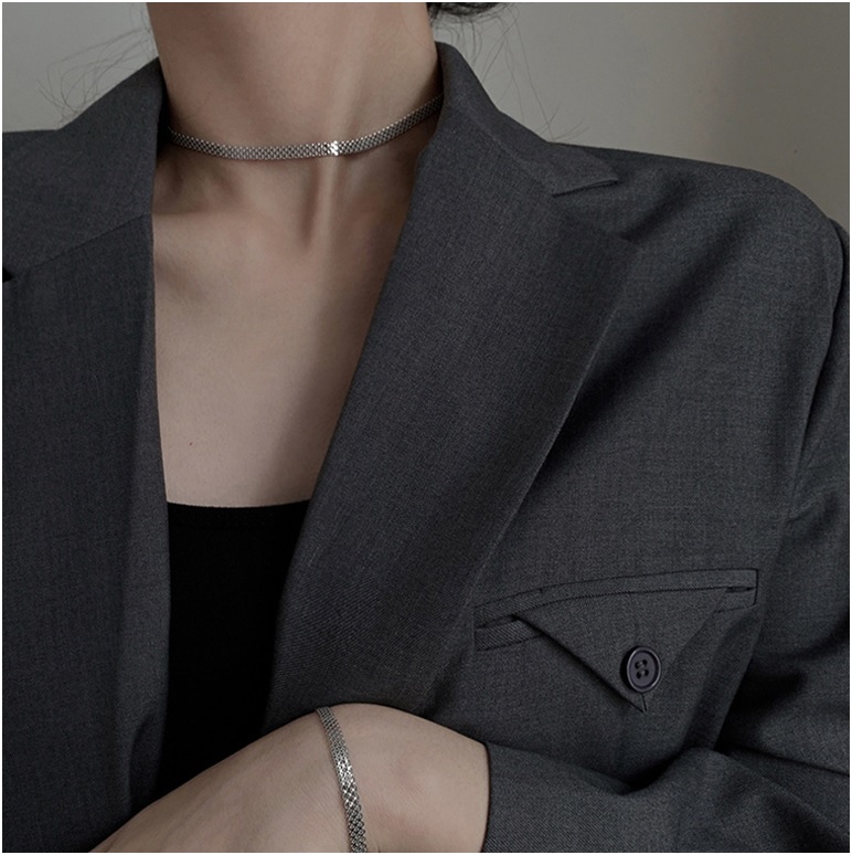 Dây chuyền choker đơn giản cá tính