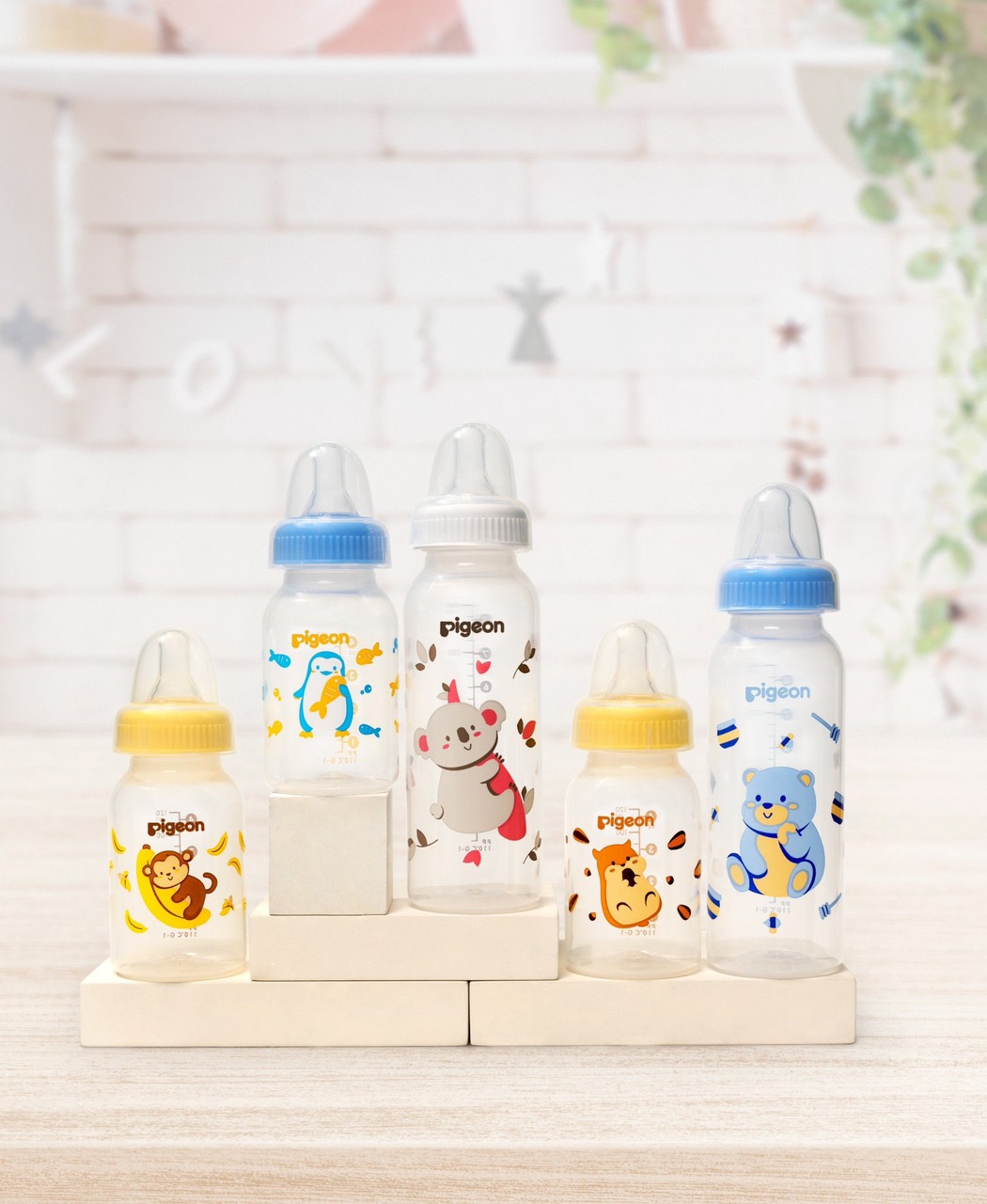 Bình sữa Pigeon PP tiêu chuẩn hình vịt 120ml/hình voi 240 ml