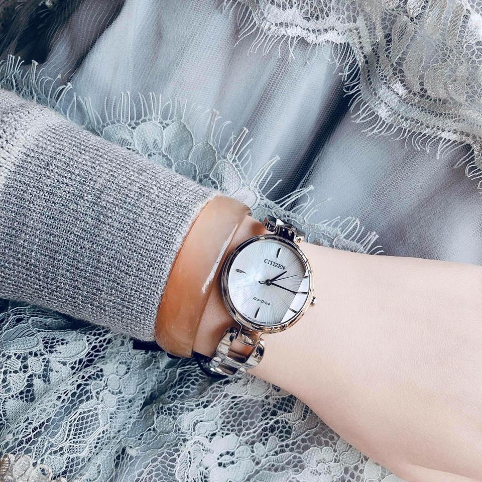 Đồng hồ Citizen EM0424-53