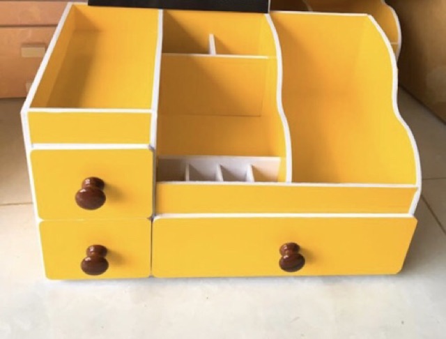 Kệ đựng mỹ phẩm size đại núm gỗ