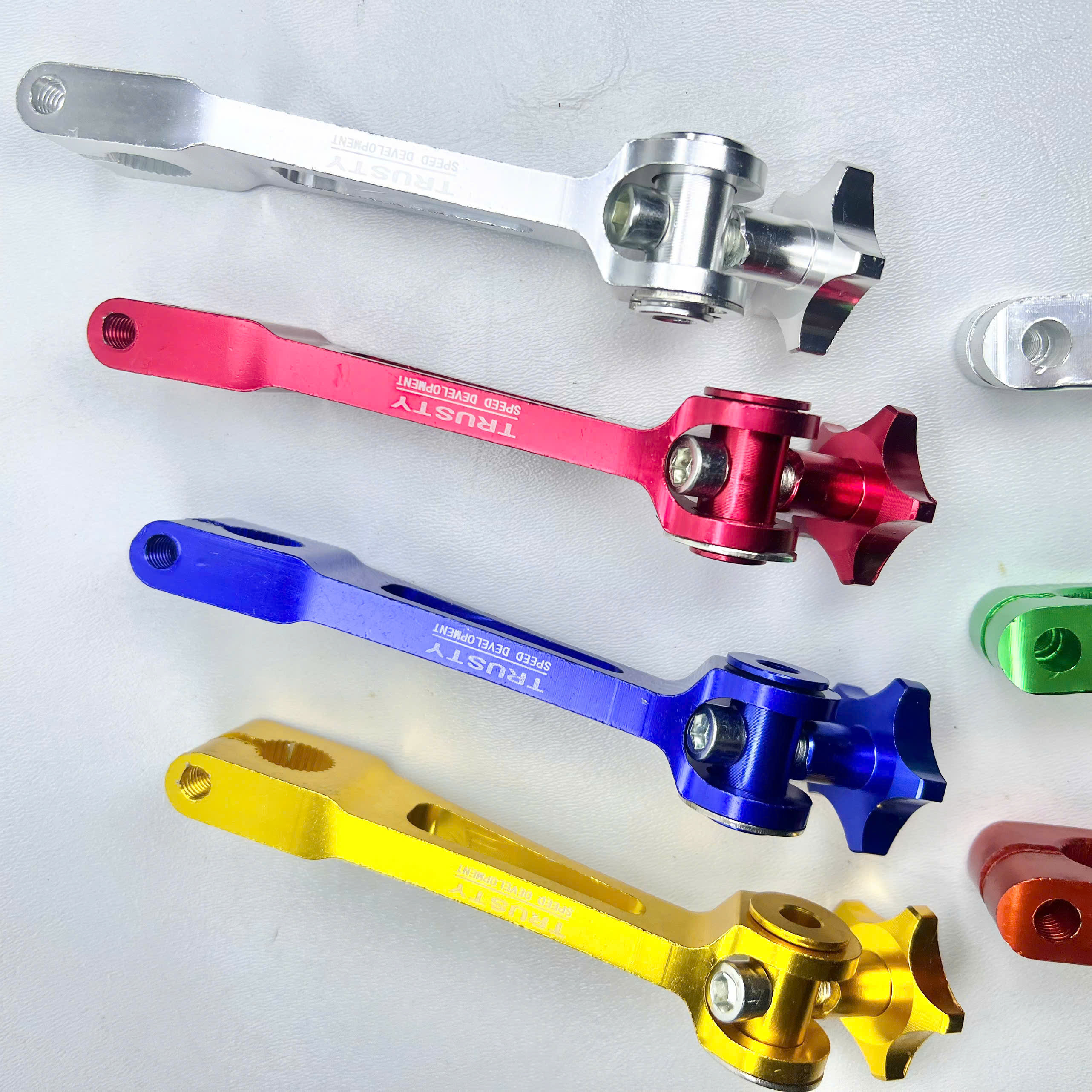 Bas Thắng trước (Càng Thắng) Nhôm Mẫu Trusty