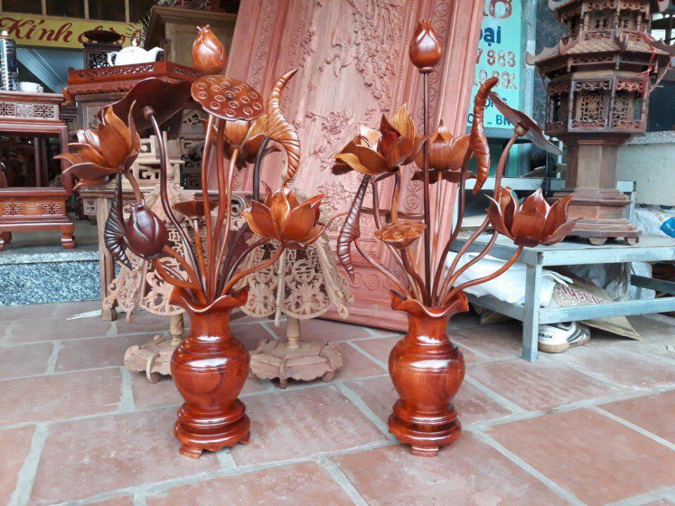 Lọ hoa sen gỗ hương đỏ