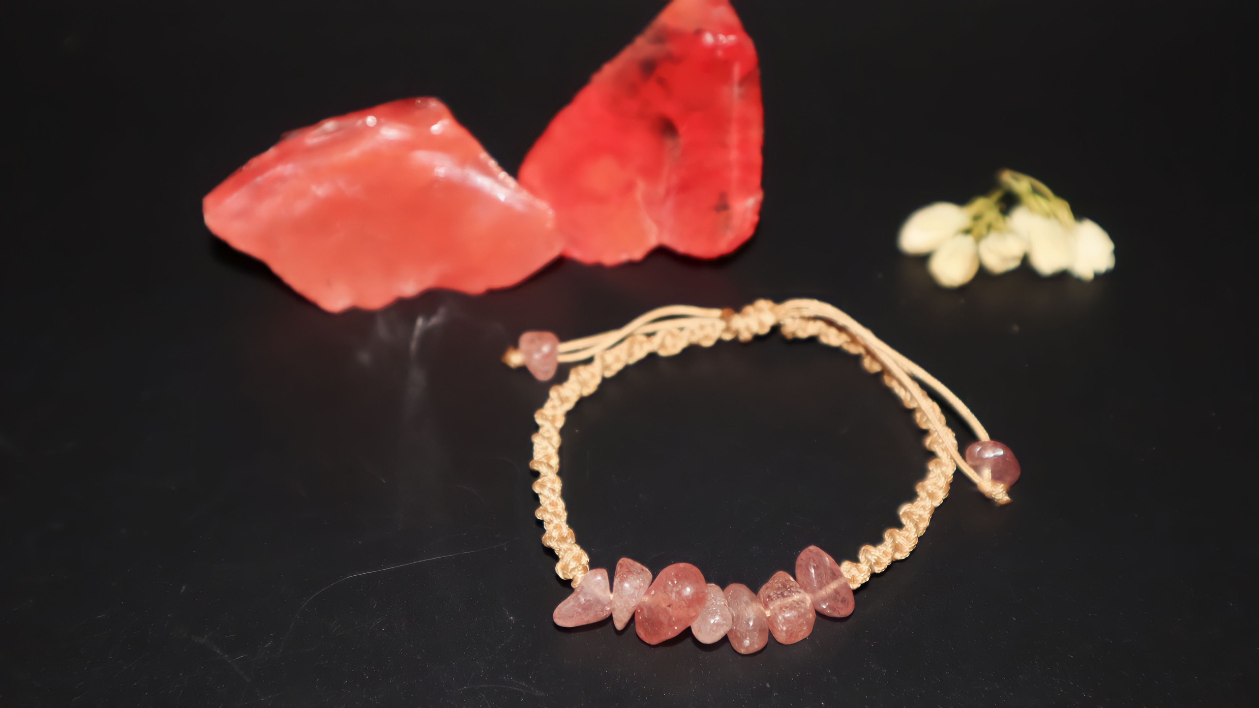 Vòng Tay Đá Strawberry Quartz