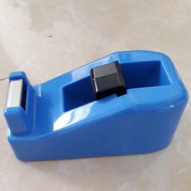 Cắt băng dính Deli 811 