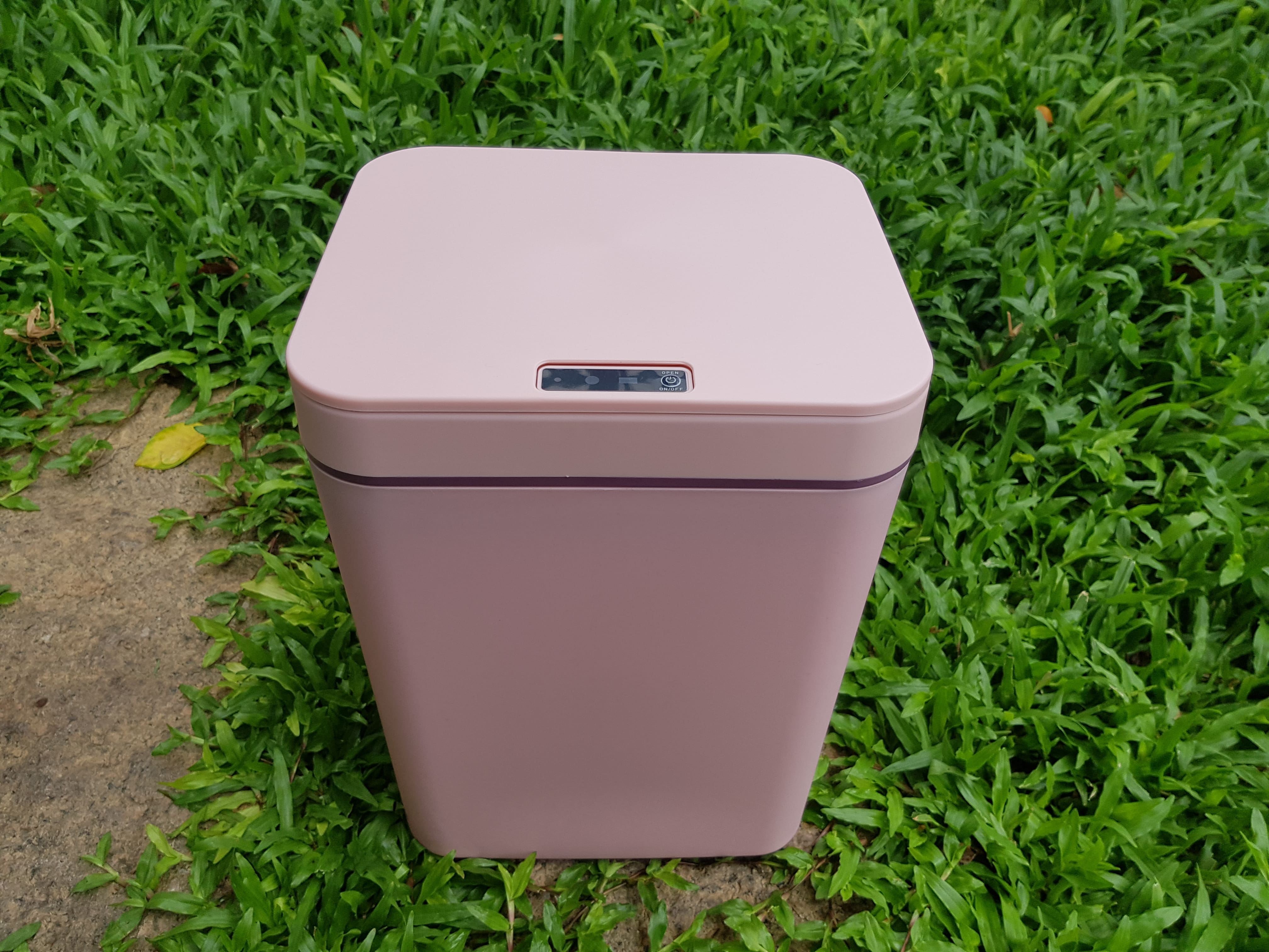Thùng Rác Cảm Ứng Thông Minh 16l