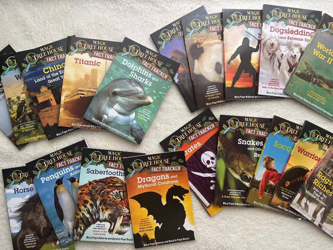 Magic Tree House - Fact Tracker | 42q + AUDIO | Nhập Khẩu