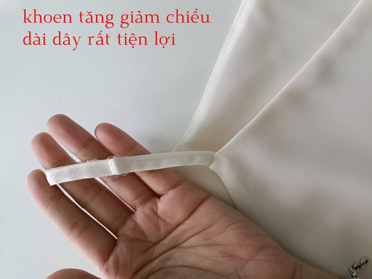 Áo 2 dây cho nữ chất lụa cực xinh
