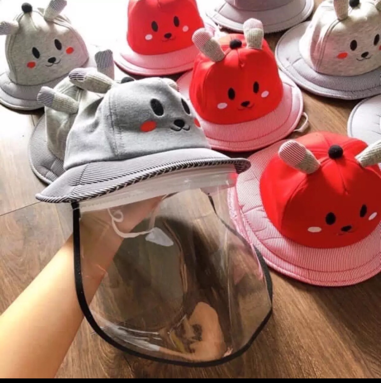 [HCM]MŨ NÓN CÓ MÀN CHE THÁO RỜI CHỐNG DỊCH CHO BÉ - MŨ NÓN PHÒNG CHỐNG DỊCH CHO TRẺ EM NHIỀU MẪU CHO BÉ SIÊU ĐÁNG YÊU LẠI BẢO VỆ SỨC KHỎE