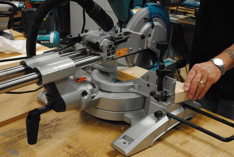 [Hàng chính hãng]Máy cắt nhôm Makita LS1040 (255MM-1650W)