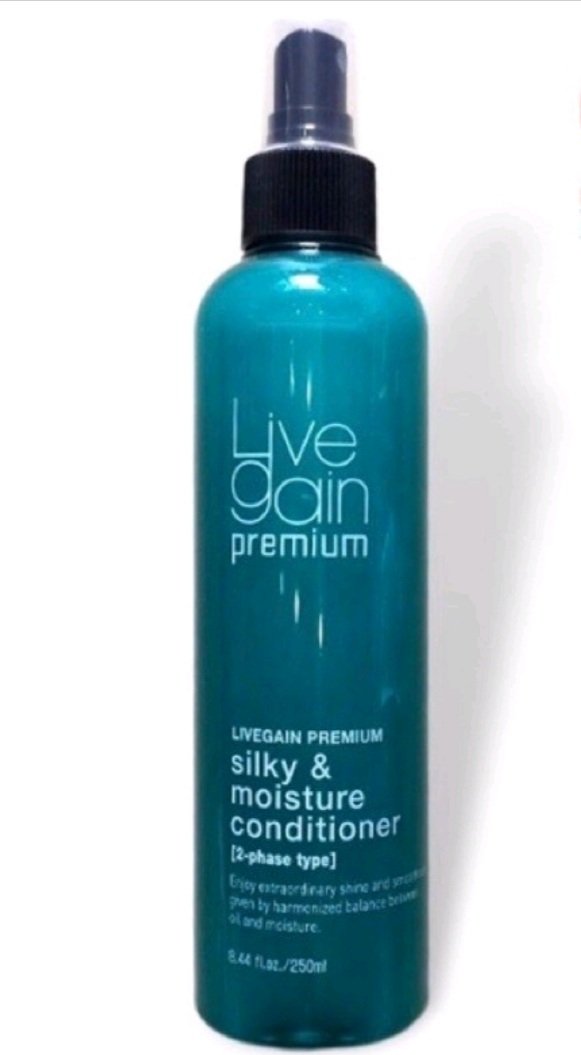 Xịt dưỡng ẩm tóc Livegain Leave-in Conditioner 250ml Hàng Quốc