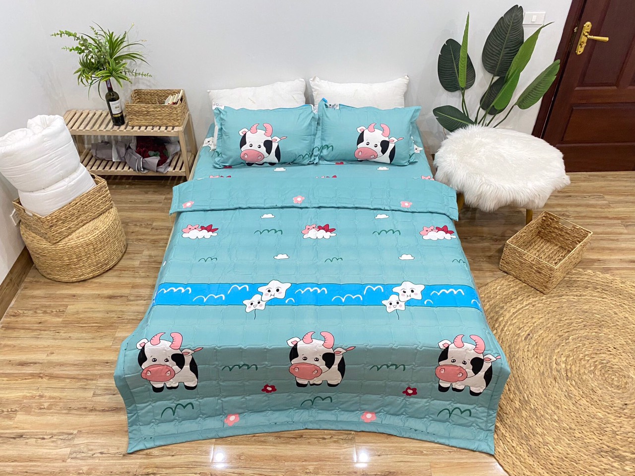 Set ga gối mẫu Bò Sữa Xanh P68 chất liệu cotton mềm mại gồm 1 ga+ 2 vỏi gối nằm+ 1 vỏ gối ôm đủ các kích thước
