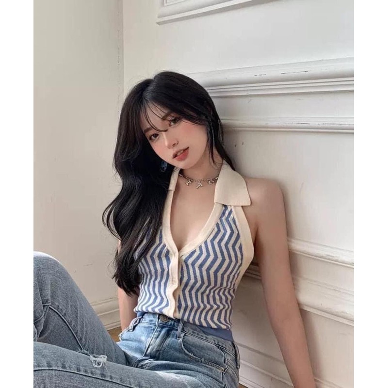 Áo Croptop Nữ Kẻ Sọc 3 Lỗ Cúc Cài