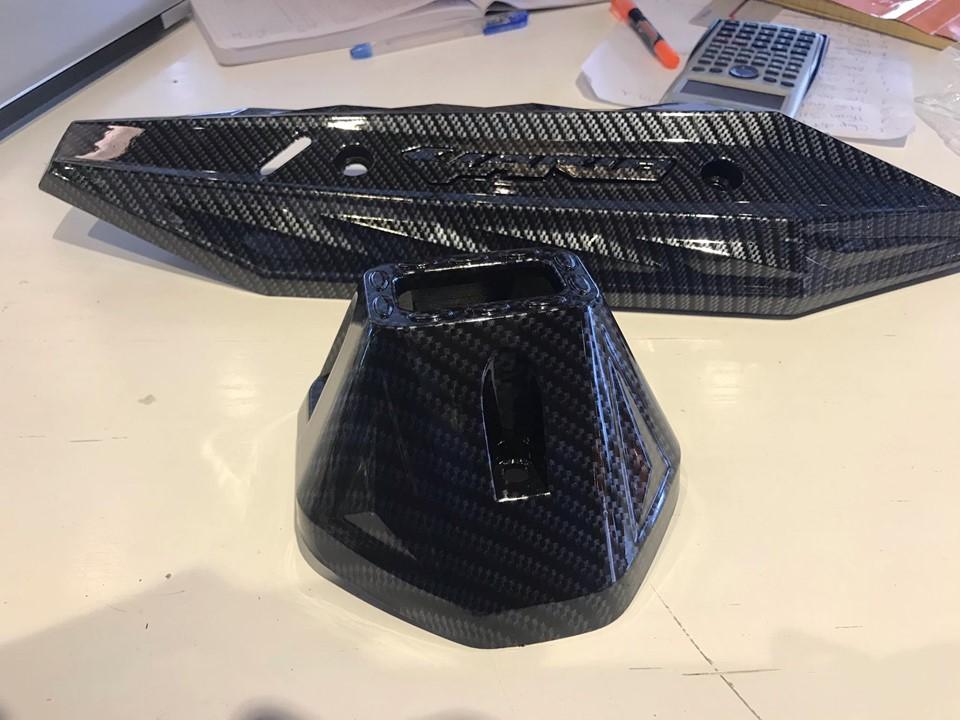 Bộ ốp đít bô carbon vario 2018