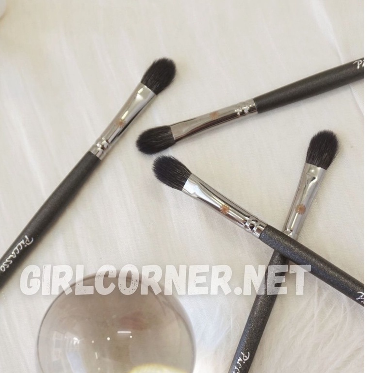 Cọ tán bầu mắt Piccasso 207A Eyeshadow Brush