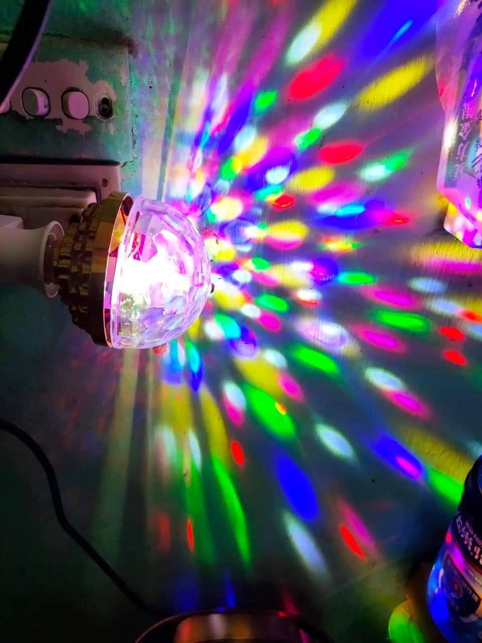 Đèn Led 7 Màu Xoay Sôi Động Cho Phòng Karaoke 6c99