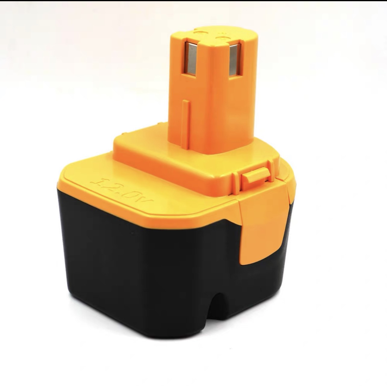 Vỏ ryobi 12v , có thể để được 6 cell 18650