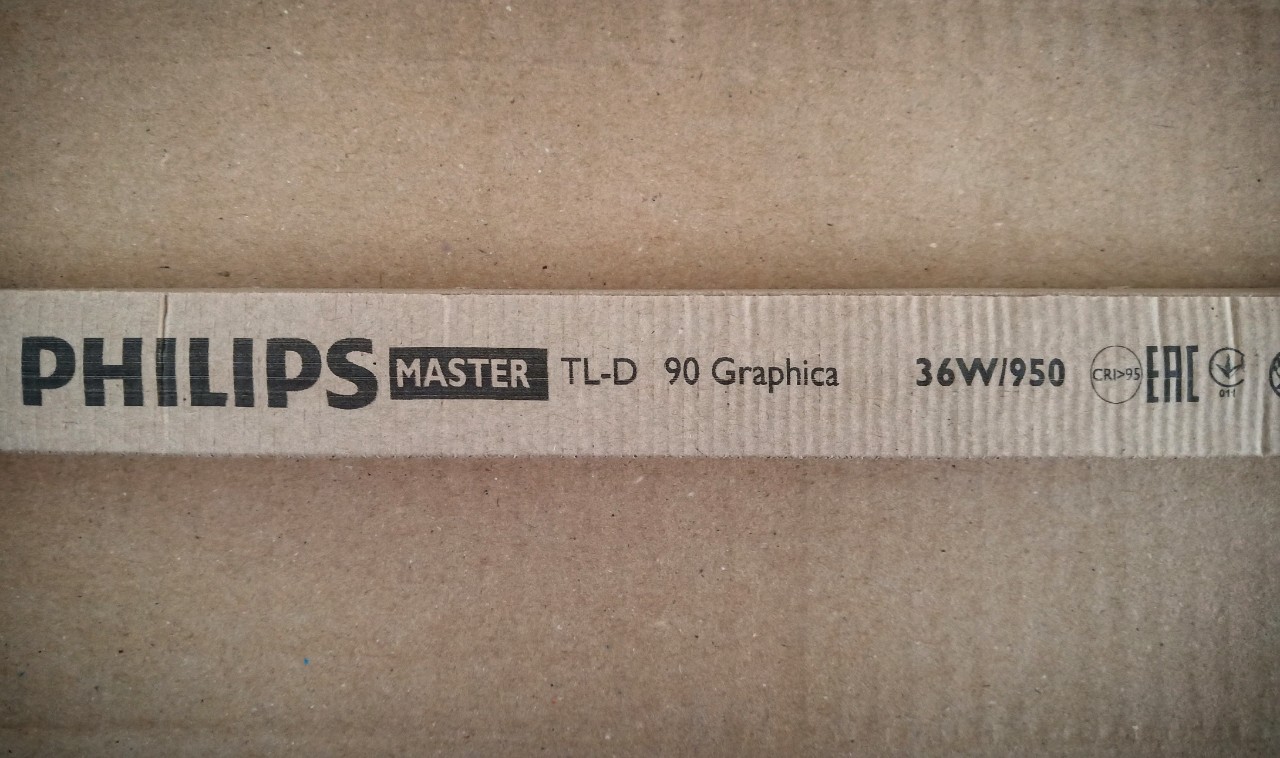 (SALE) Bóng so màu D50 Philips Graphica 36W/950 dài 1.2m