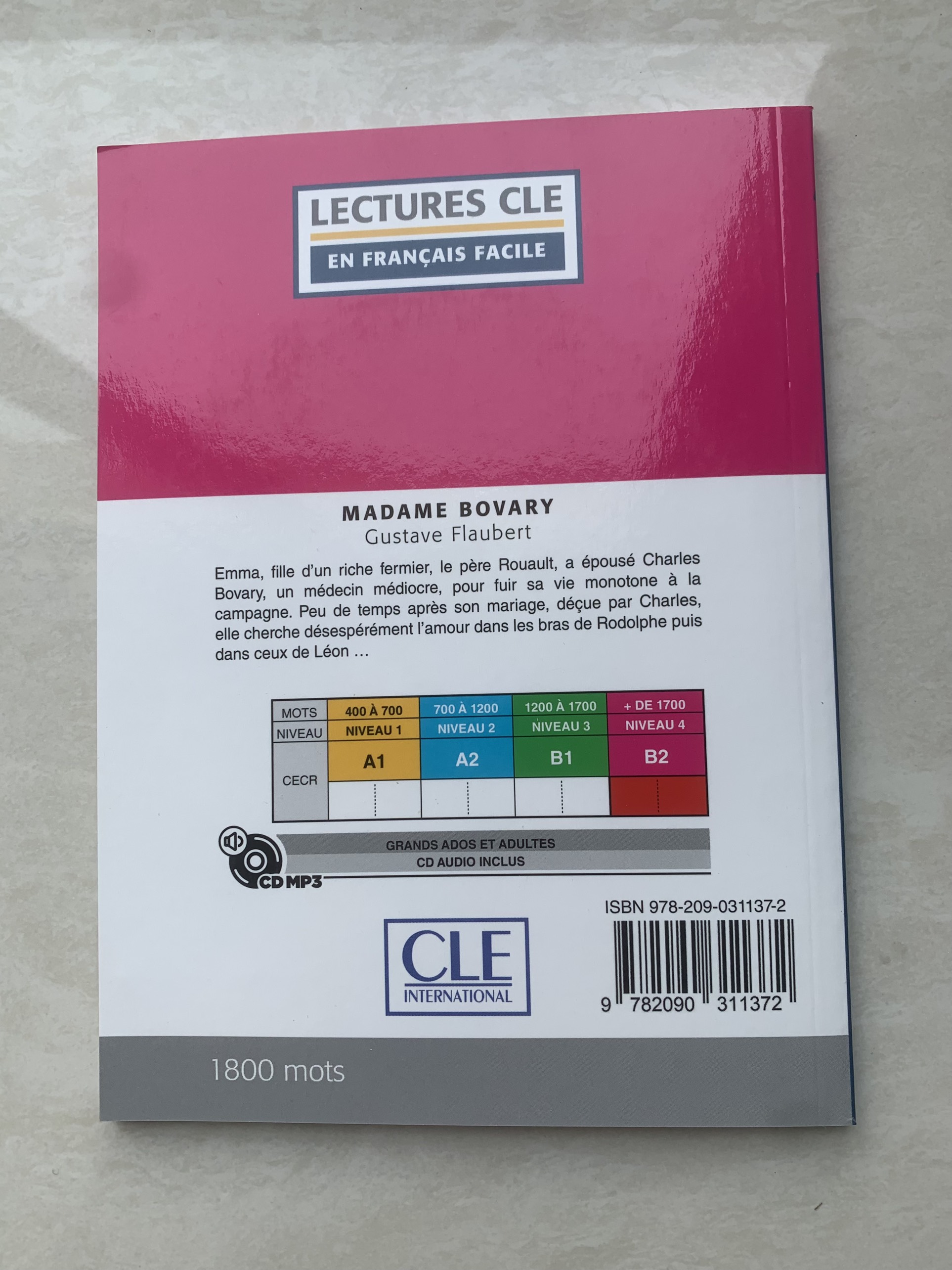 Sách đọc tiếng Pháp: Madame Bovary - Lecture Niveau B2 + Cd 2Ed
