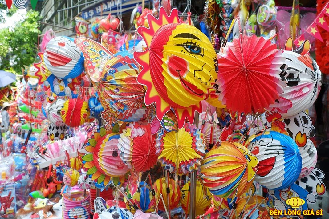 [HCM]50 lồng đèn Trung thu hình thú size lớn và 100 cây đèn cầy