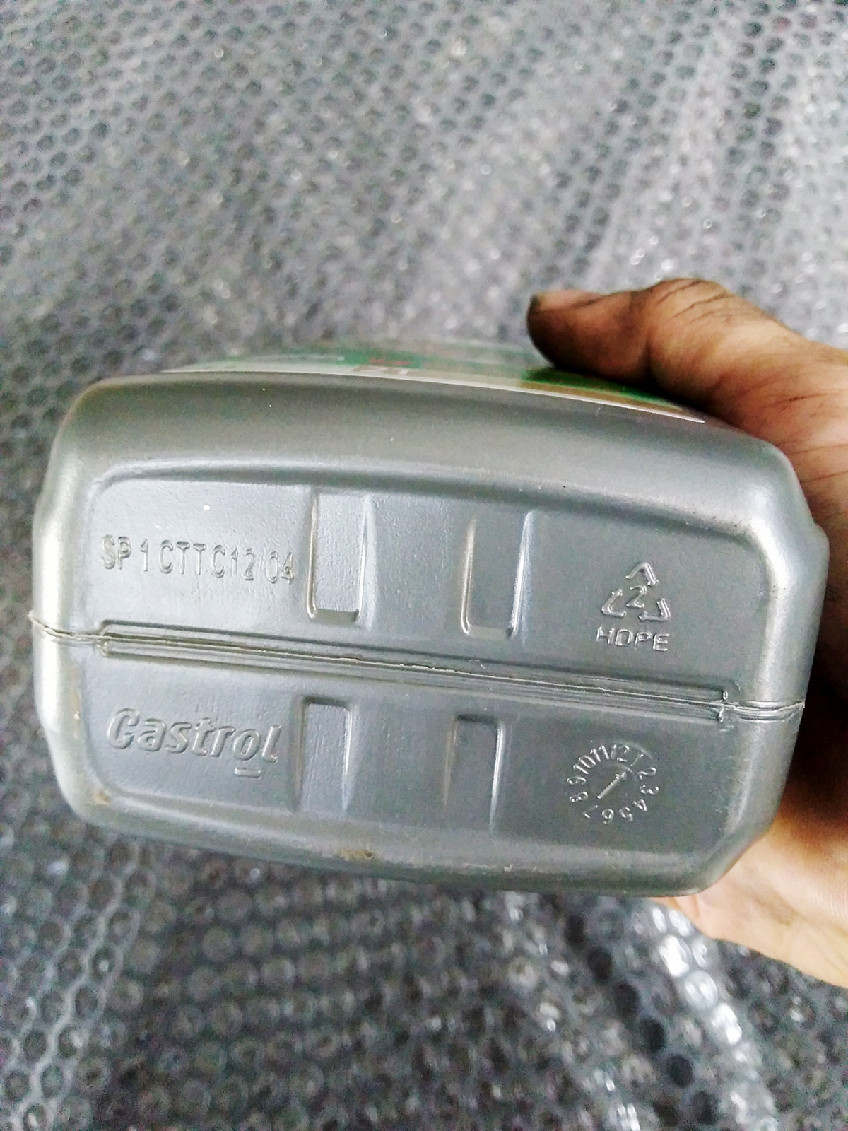 1 CHAI NHỚT HAI THÌ 2T CASTROL 1 LÍT